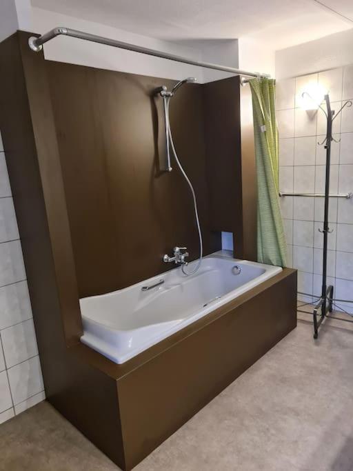 Haus Paesch Nahe See Mit Beheiztem Whirlpool/Sauna Butgenbach Exteriér fotografie